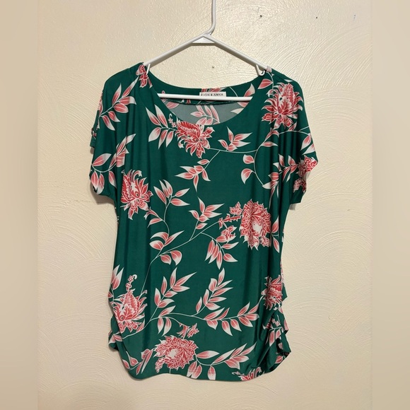 Jon & Anna Green Ruffled Short Sleeve Blouse - Picture 1 of 8